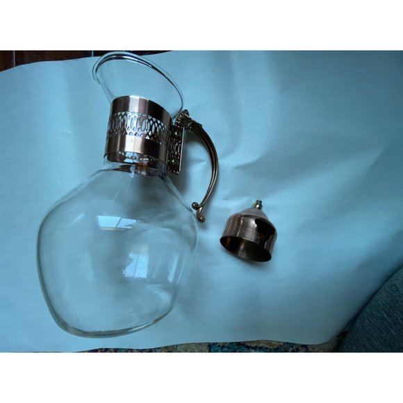 Vintage Copper plated glass carafe - Picture 5 of 8